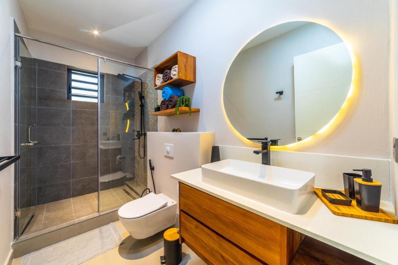 One Bay Residence Grand Bay Luaran gambar