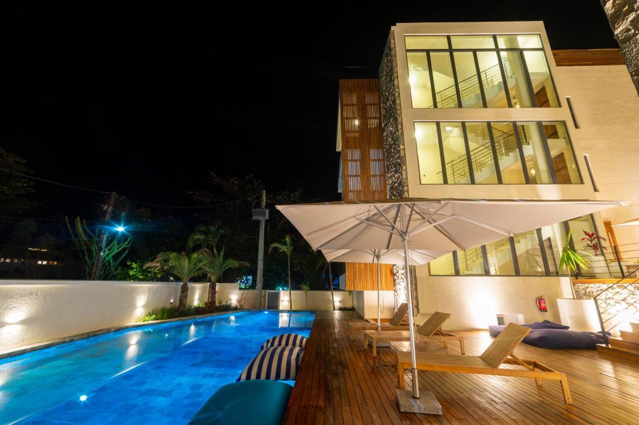 One Bay Residence Grand Bay Luaran gambar