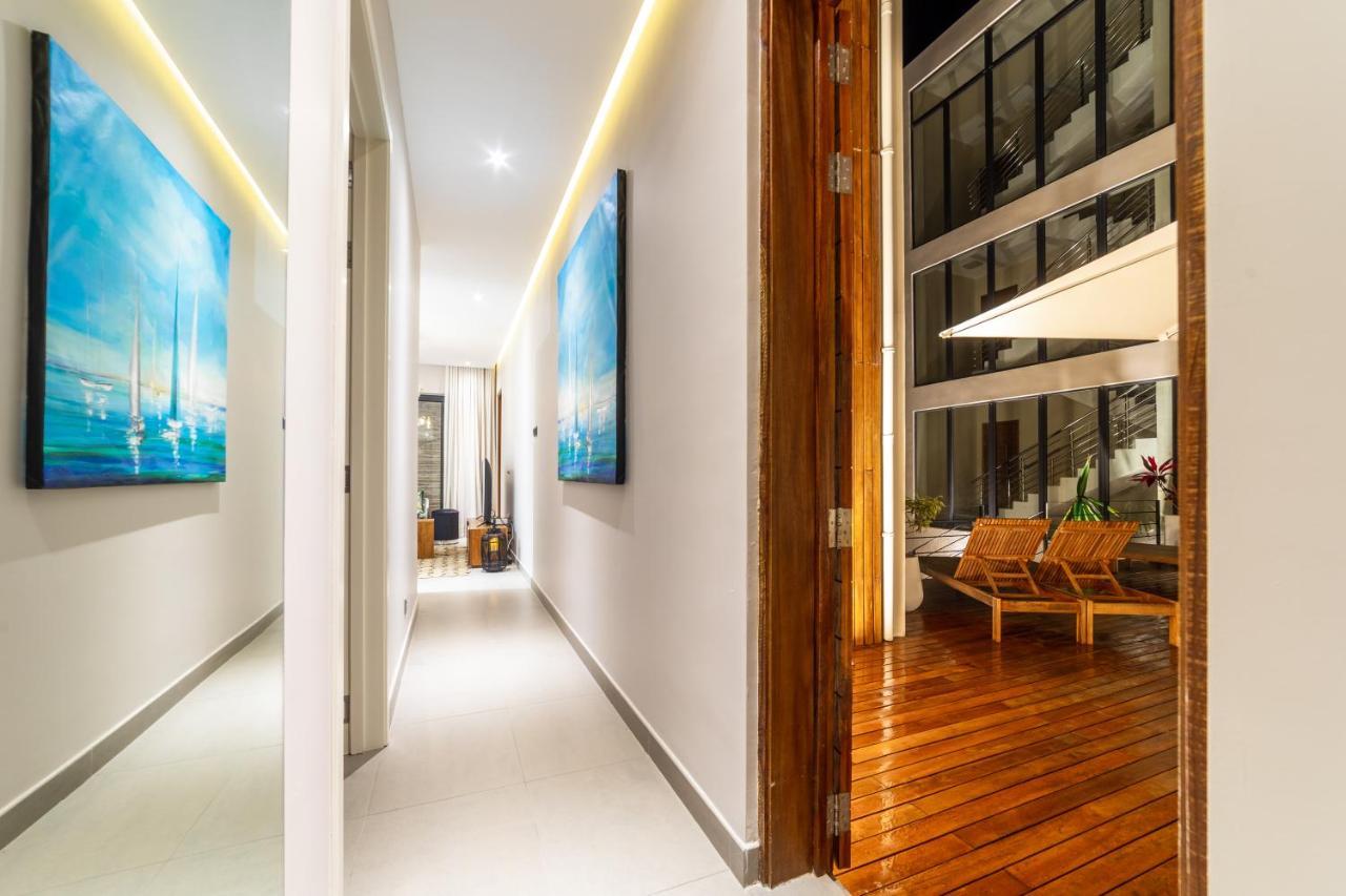 One Bay Residence Grand Bay Luaran gambar
